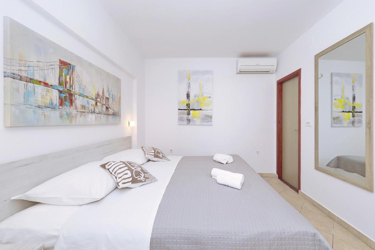 Apartmani Strpic Biograd na Moru Kültér fotó