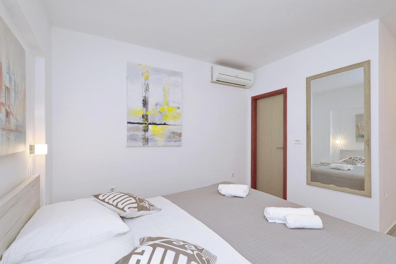 Apartmani Strpic Biograd na Moru Kültér fotó