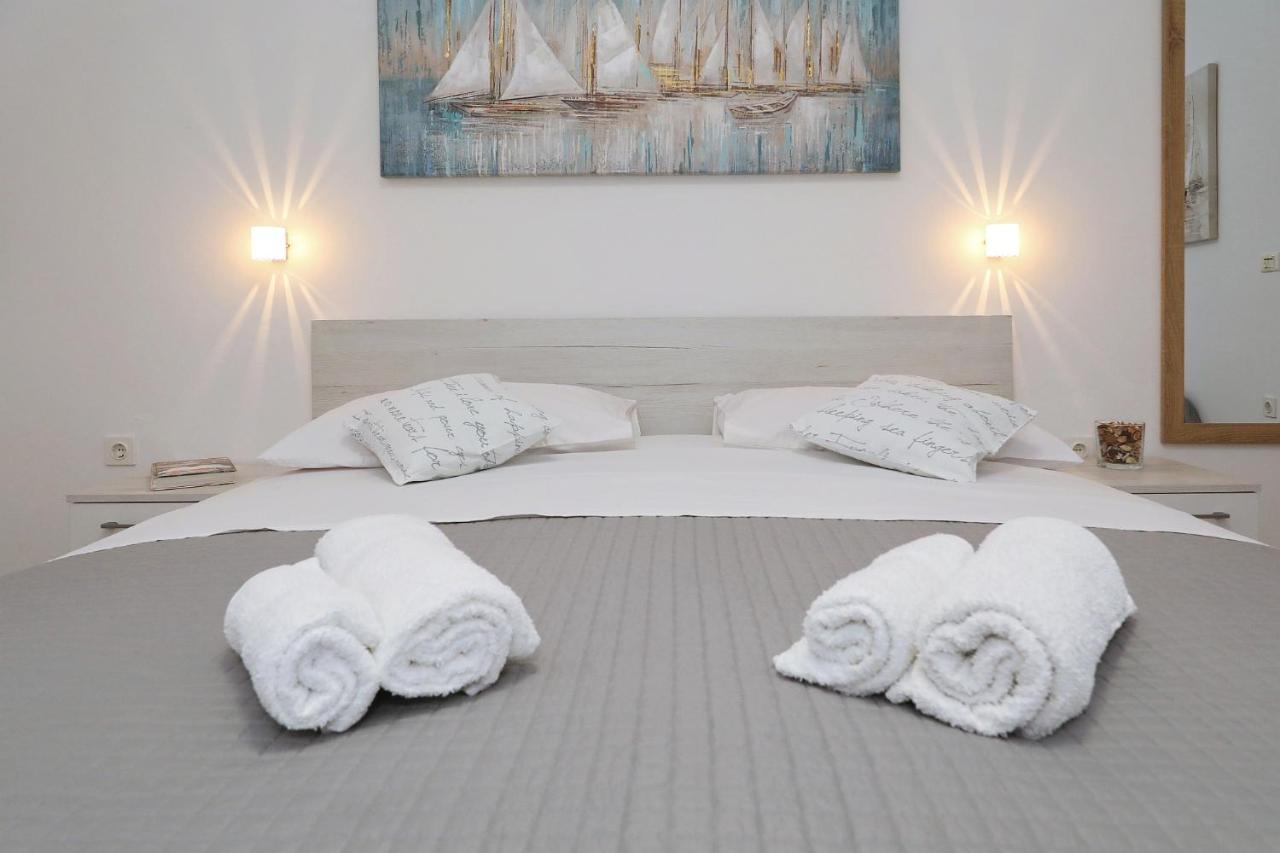 Apartmani Strpic Biograd na Moru Kültér fotó