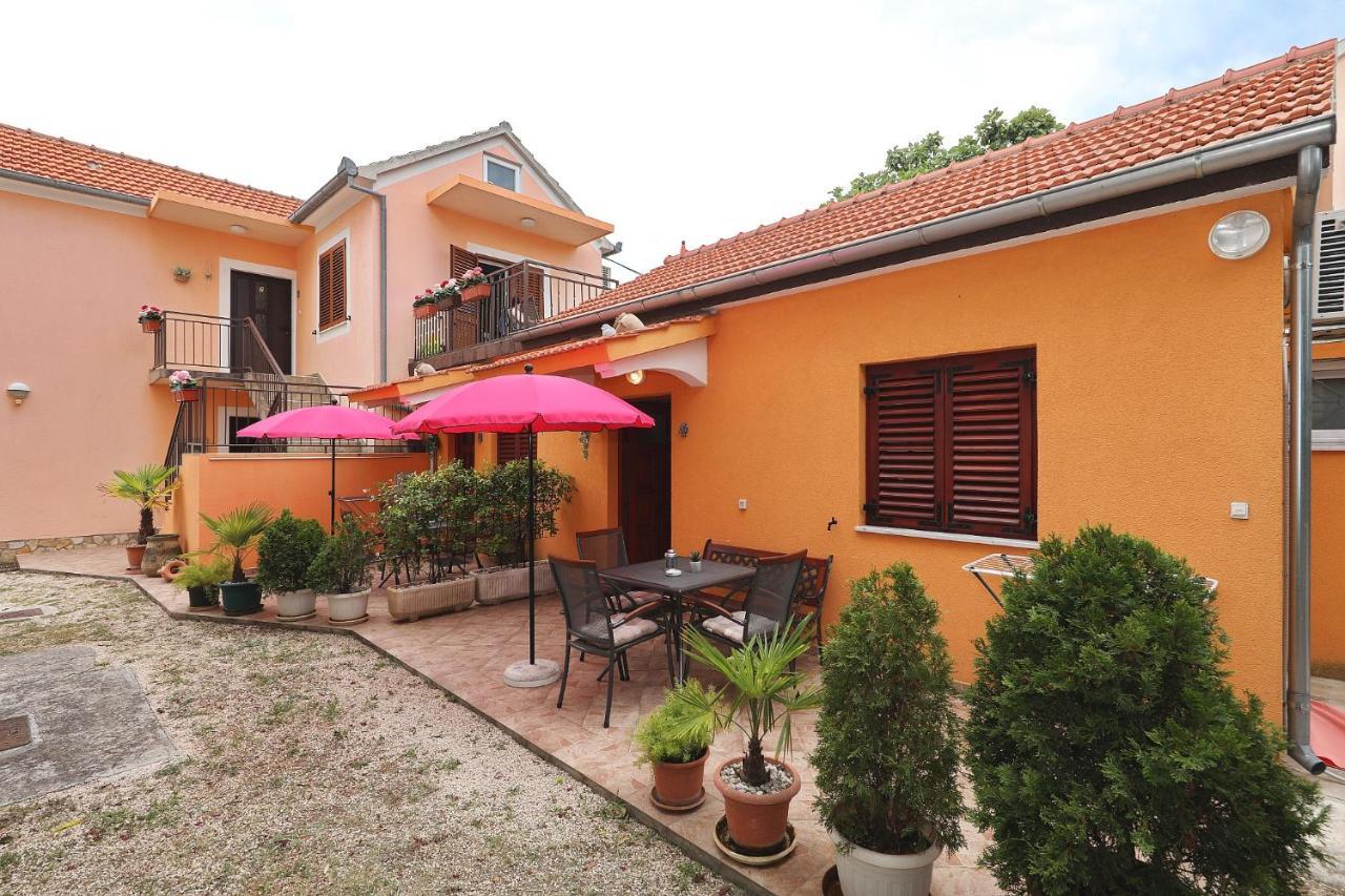 Apartmani Strpic Biograd na Moru Kültér fotó