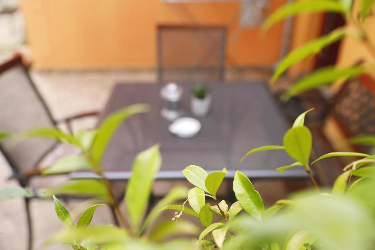 Apartmani Strpic Biograd na Moru Kültér fotó