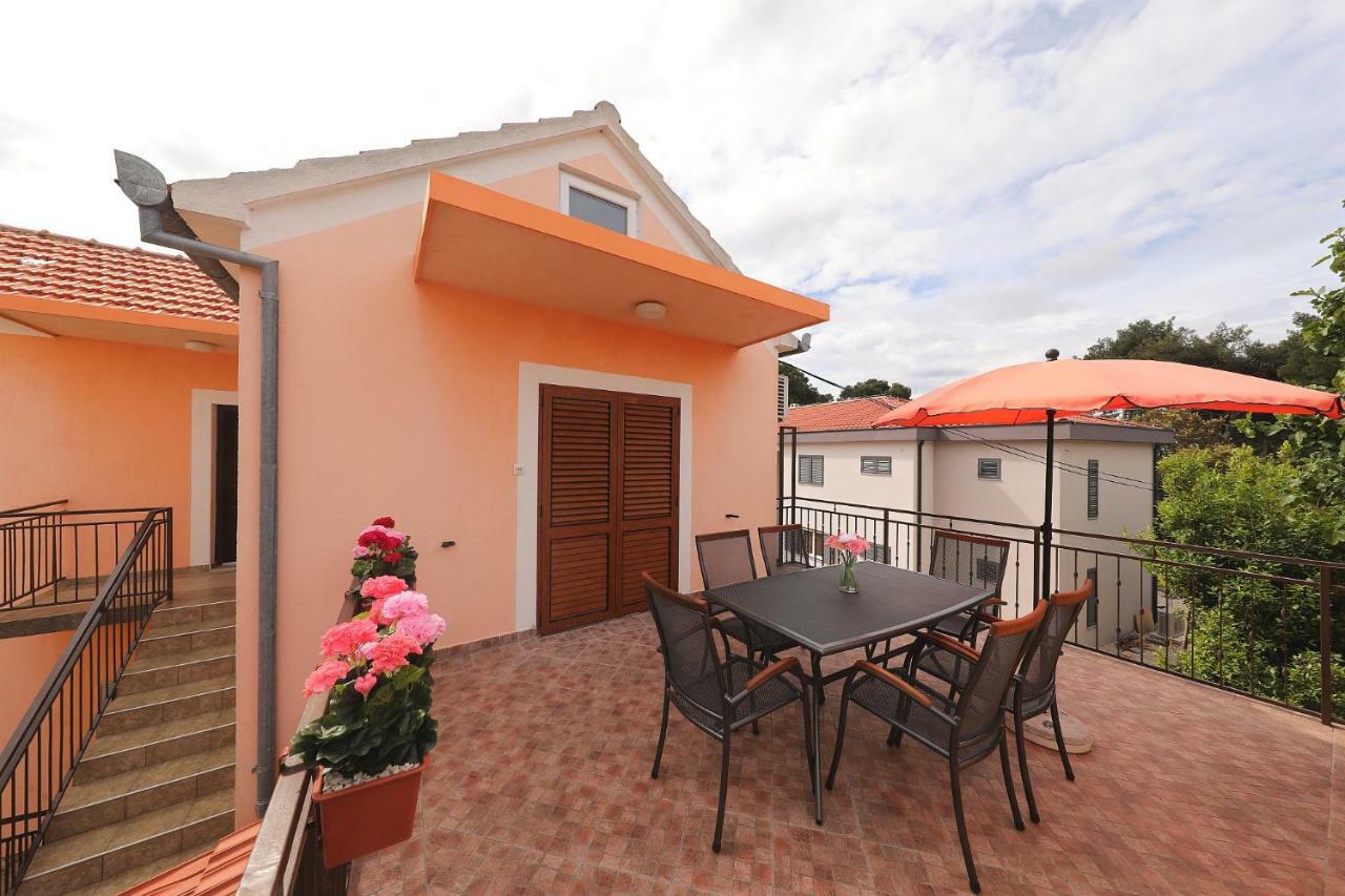Apartmani Strpic Biograd na Moru Kültér fotó