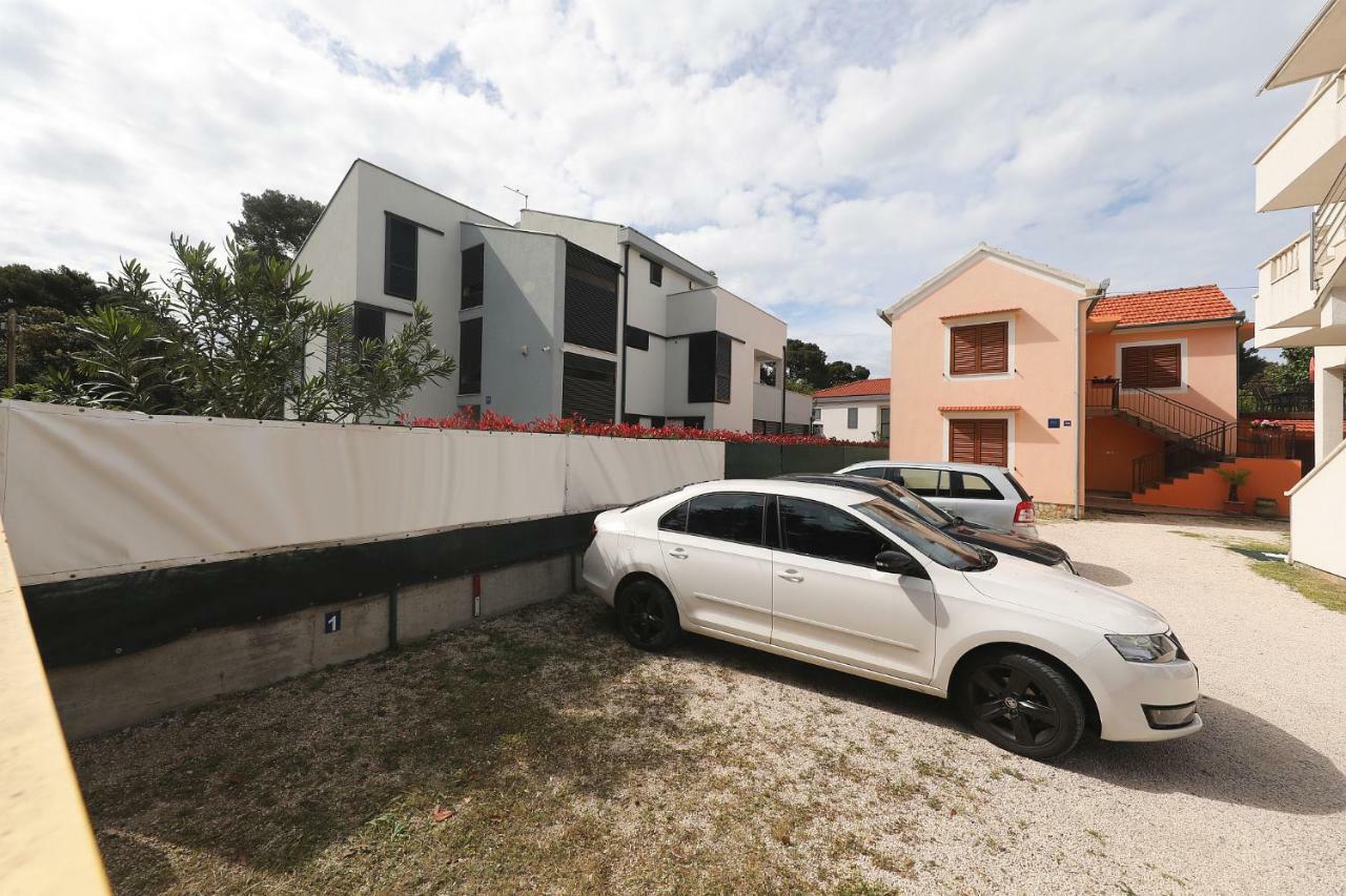Apartmani Strpic Biograd na Moru Kültér fotó